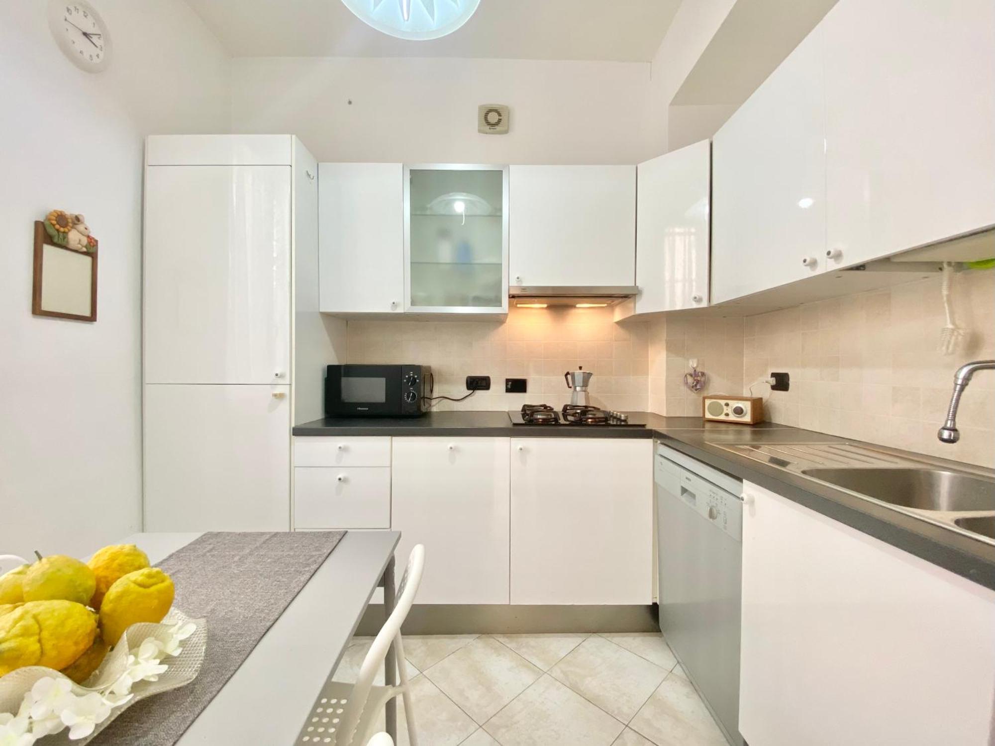 Casaviva - Lovely Trilo In Nervi With Parking Apartment *