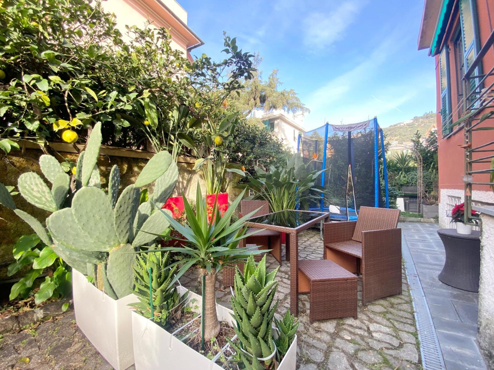 Apartment Casaviva - Lovely Trilo In Nervi With Parking